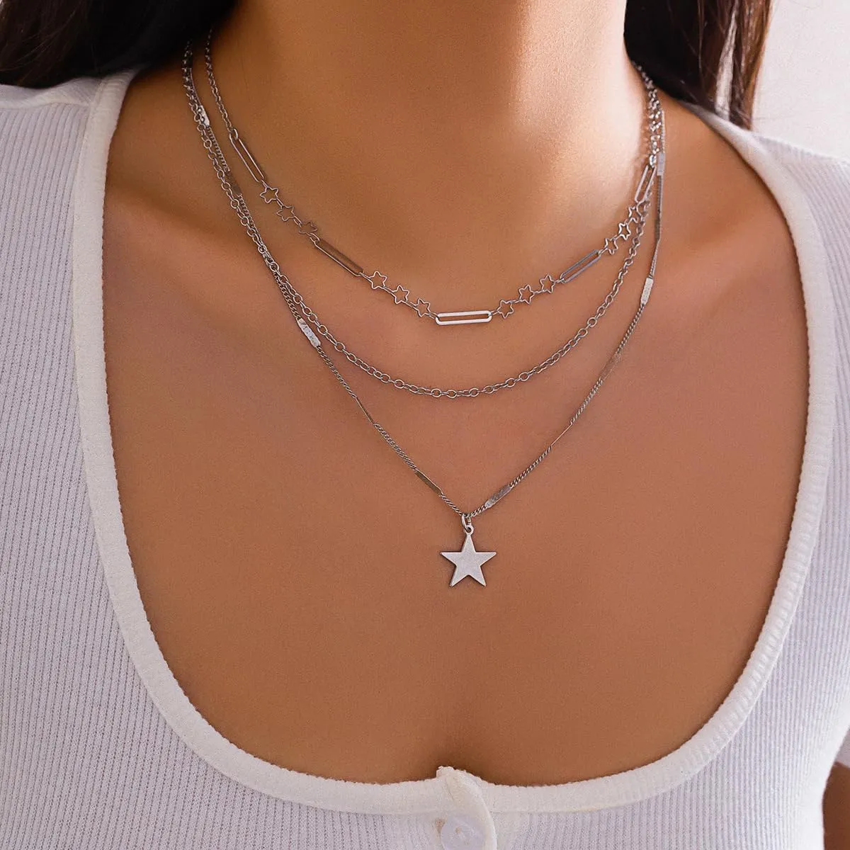2 Pieces Silver Star Necklace Y2K Jewelry Set Grunge Necklace Kawaii Cute Necklaces Aesthetic Vintage Emo Jewelry