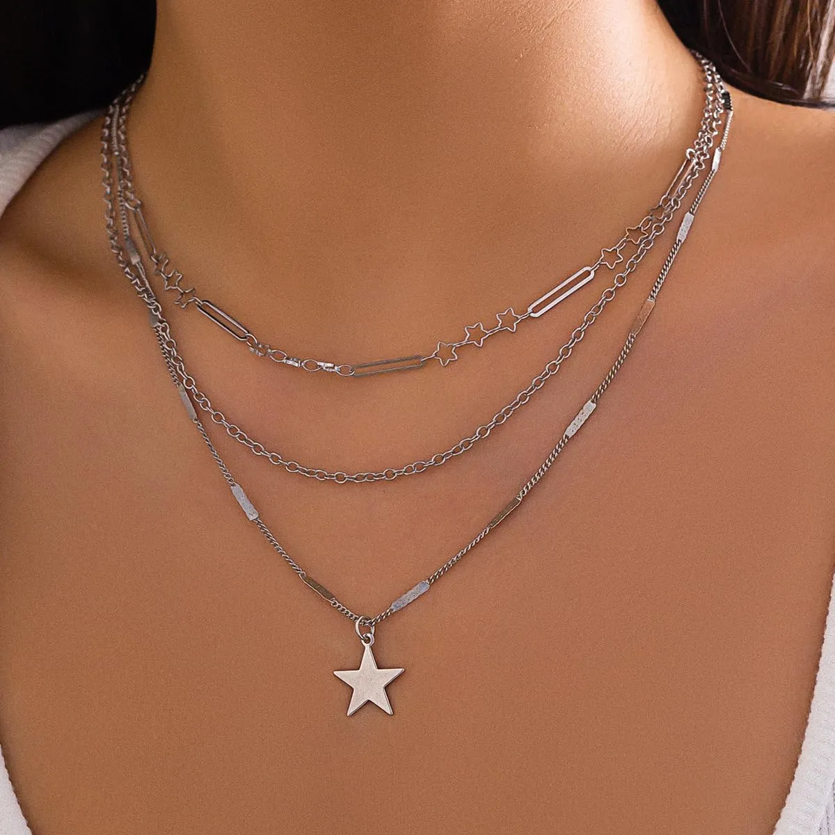 2 Pieces Silver Star Necklace Y2K Jewelry Set Grunge Necklace Kawaii Cute Necklaces Aesthetic Vintage Emo Jewelry