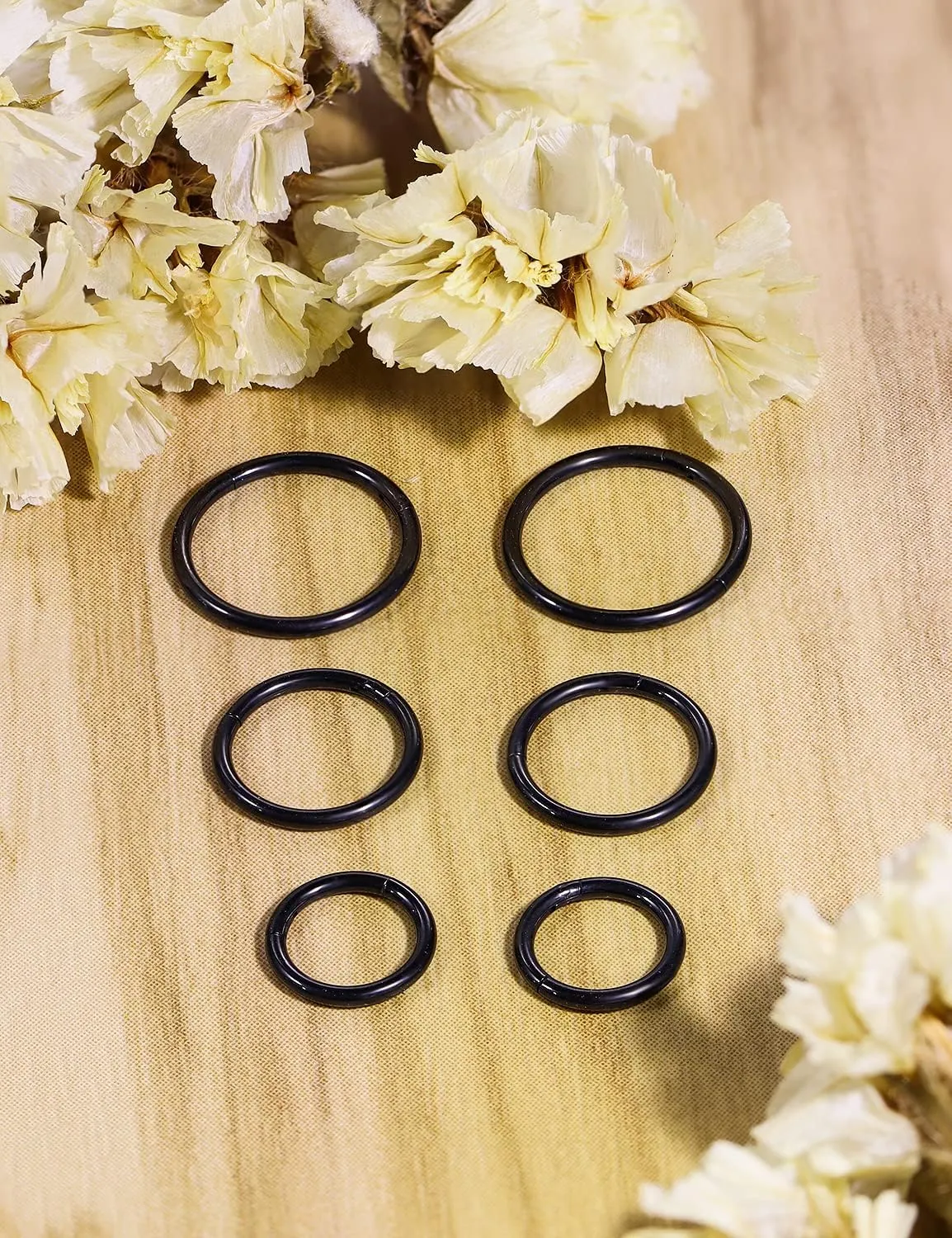 3 Pairs 18G 16G 14G Nose Rings Hoops 316l Surgical Steel Septum Jewelry Hinged Segment Clicker Ring Lip Ring Cartilage Tragus Rook Earrings Hoop 6mm 8mm 10mm 12mm Silver Black for Women Men