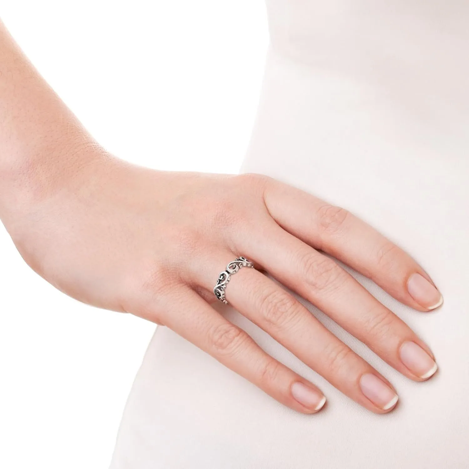 AeraVida Swirl and Filigree All-Around Band .925 Silver Ring