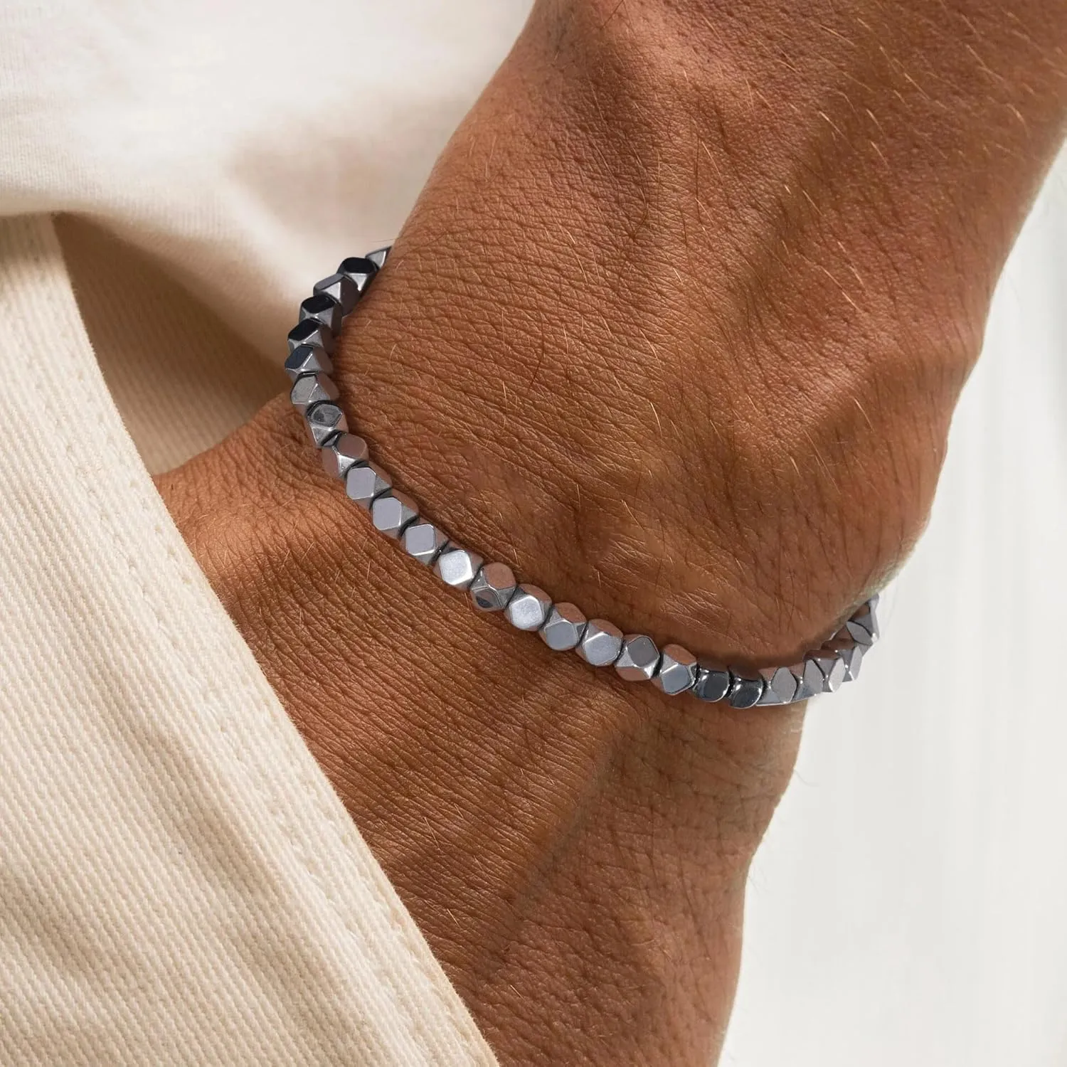 Beaded Bracelets for Men, Gifts for Fathers Day Dad 6-8MM Natural Stone Tiger Eye Stretch Adjustable Black Crystal Beaded Bracelets Set for Men Women