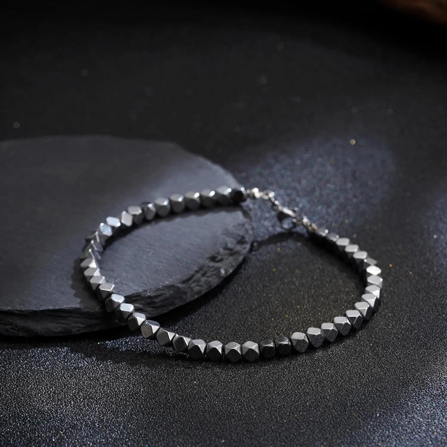 Beaded Bracelets for Men, Gifts for Fathers Day Dad 6-8MM Natural Stone Tiger Eye Stretch Adjustable Black Crystal Beaded Bracelets Set for Men Women