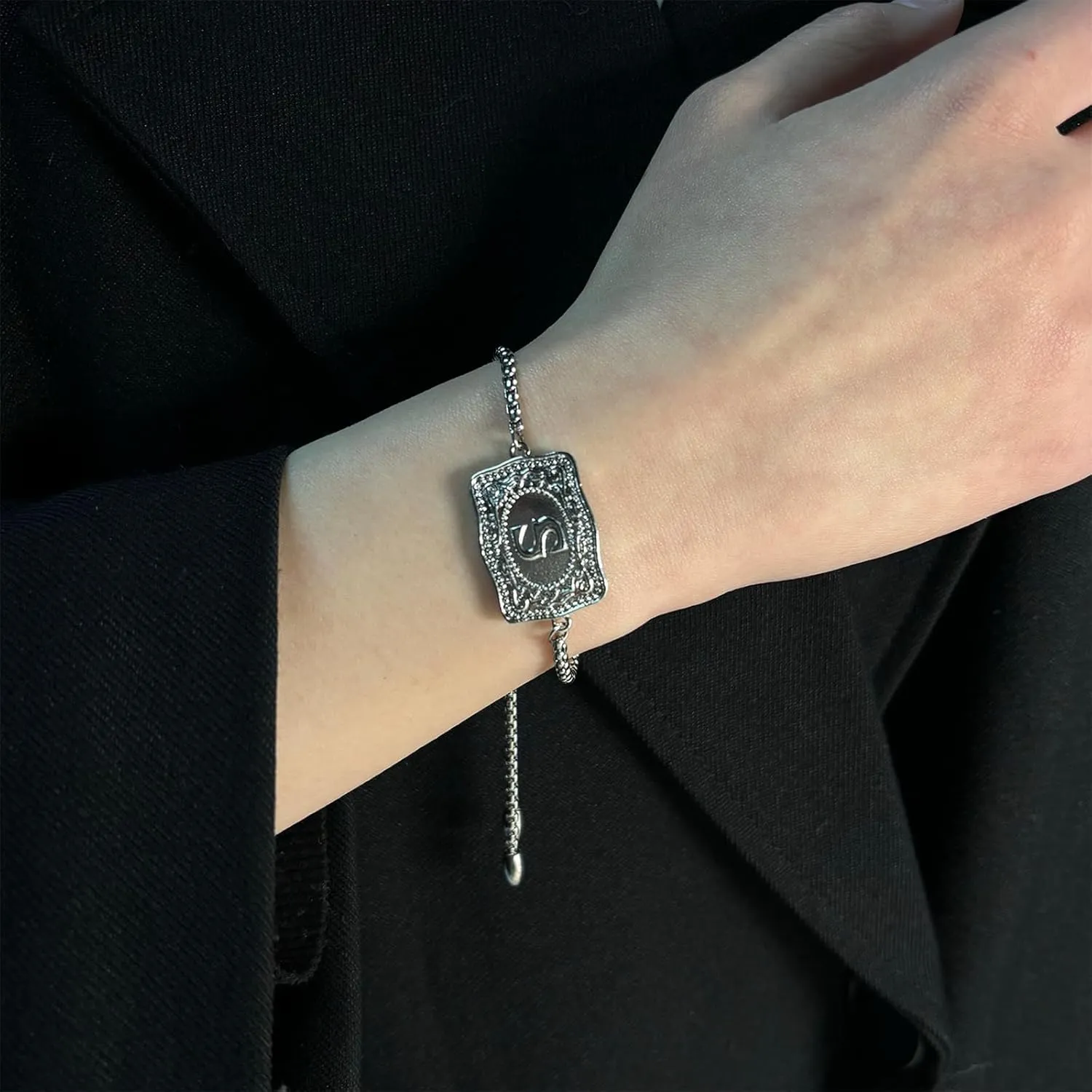 Belt Buckle Initial Bracelet for Women,Chunky Silver Embossed Belt Buckle Bracelet with Initial Letter A-Z Charm Bracelets,Personalized Rodeo Cowboy Country Western Jewelry Accessories