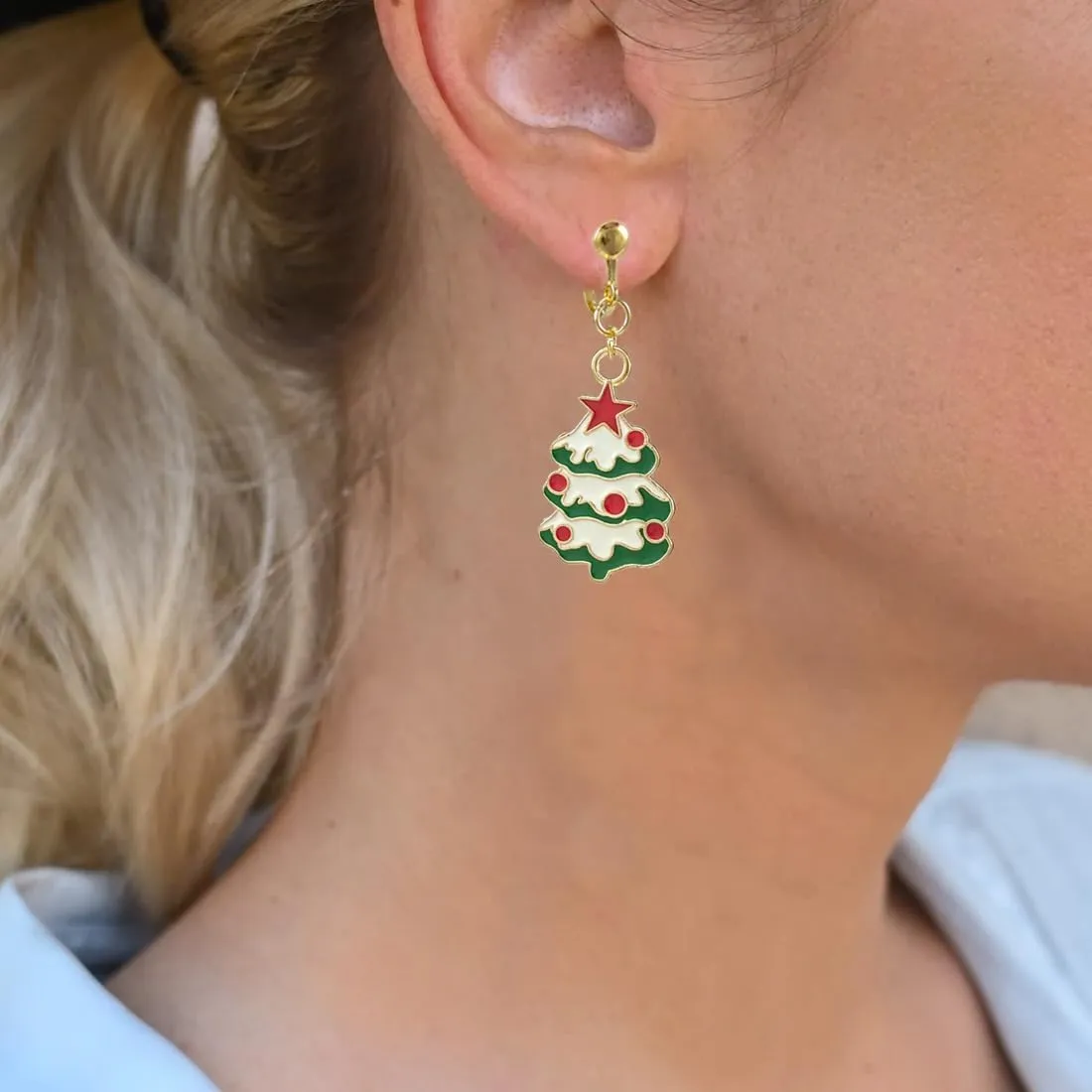 Clip On Christmas Earrings for Women Girls Cute Snowman Tree Stocking Vintage Dangle Drop Clip-on Winter Earrings Candy Deer Wreath Gift Non Piercing Xmas Earrings Jewelry Set for Kids