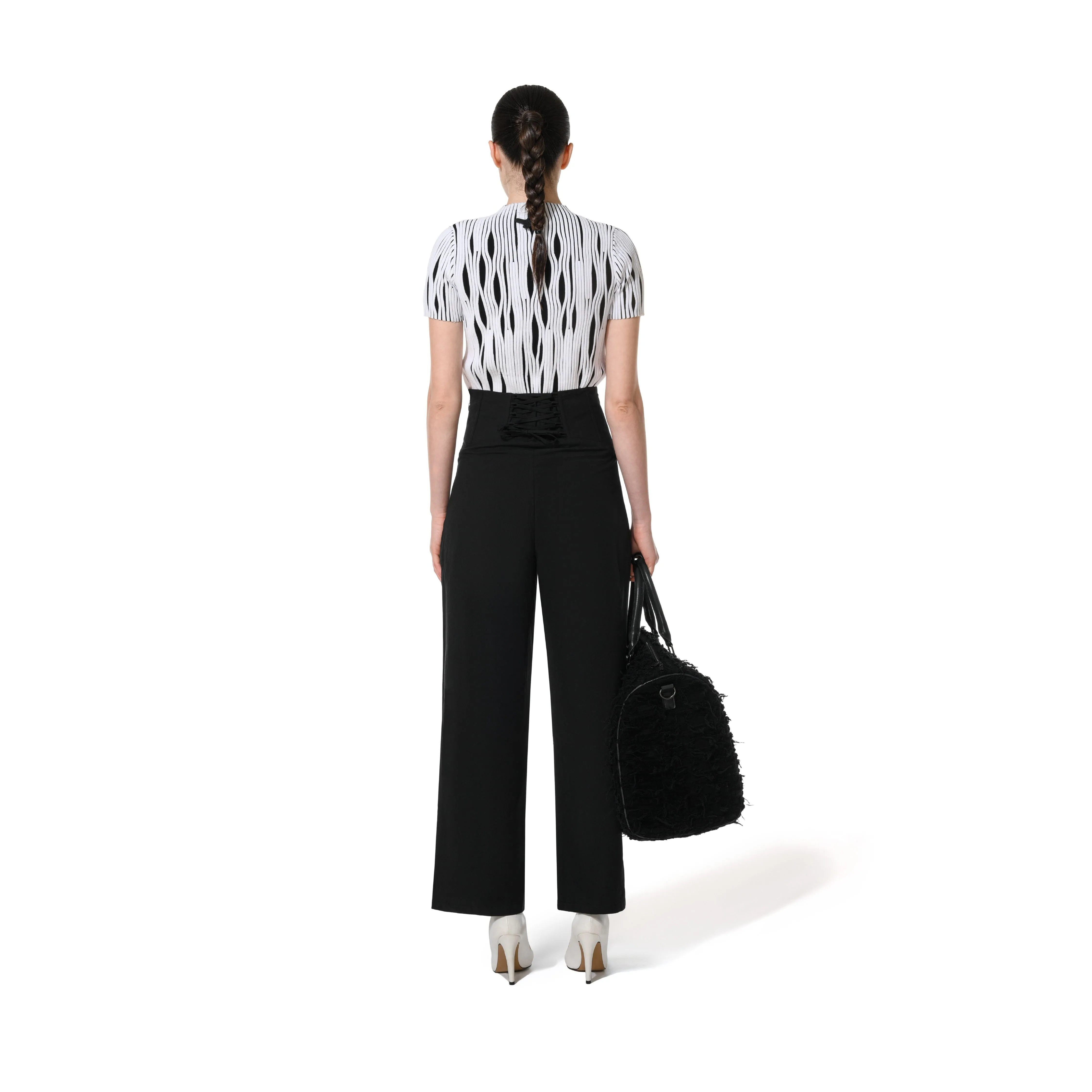 FITTED TEXTURED TOP- BLACK & WHITE