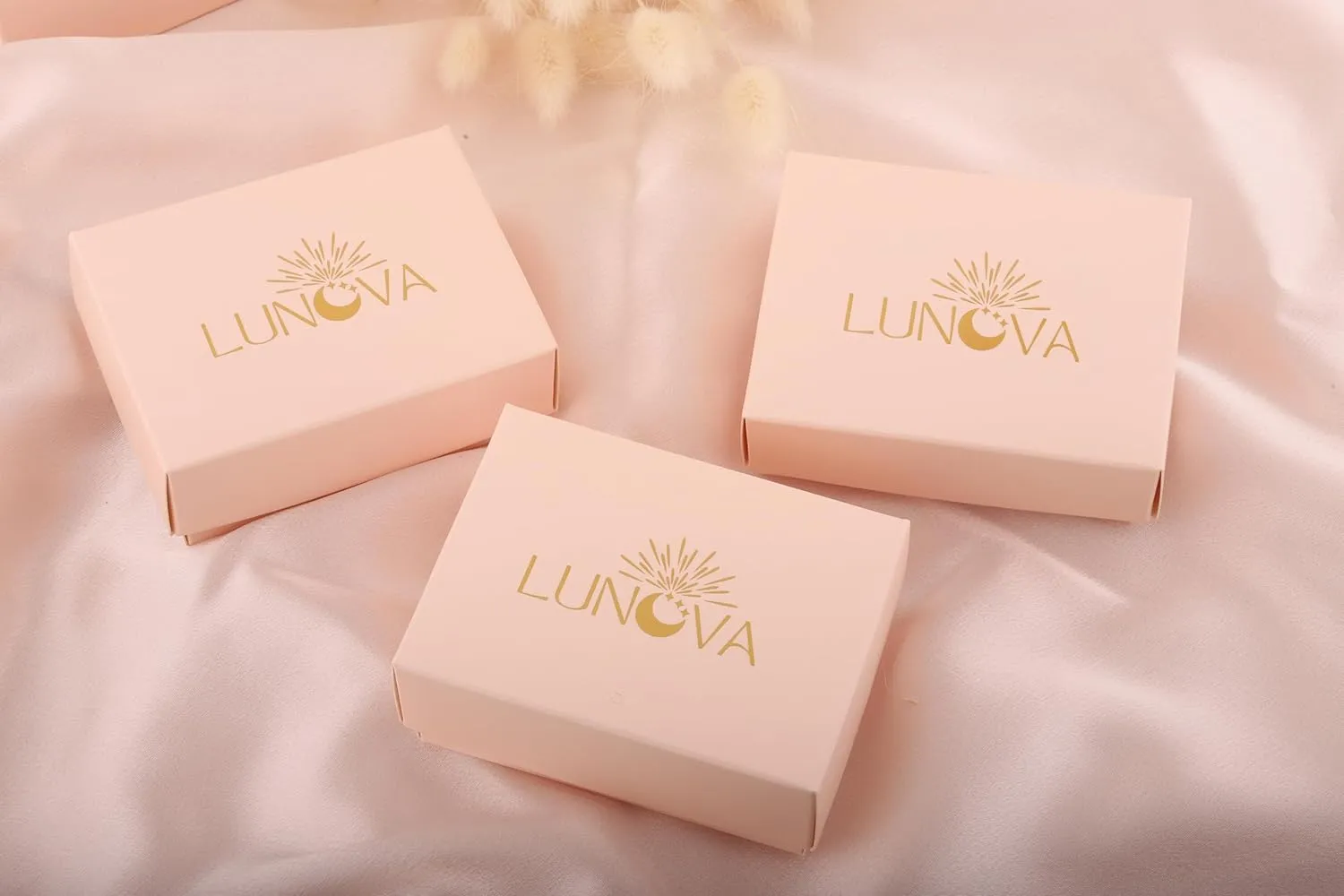 Lunova Necklace and Bracelet Set for Women, Elegant Gold or Silver Jewelry, Non-Tarnish Trendy Fashion Accessories, Stylish Gold Chain & Bracelet, Gifts for Her, Girlfriend, Sister, Daughter