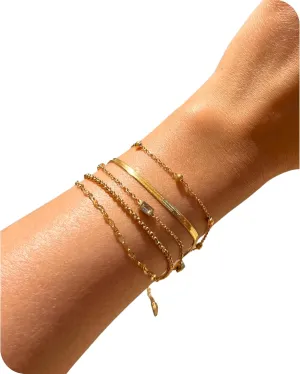 Lunova Necklace and Bracelet Set for Women, Elegant Gold or Silver Jewelry, Non-Tarnish Trendy Fashion Accessories, Stylish Gold Chain & Bracelet, Gifts for Her, Girlfriend, Sister, Daughter