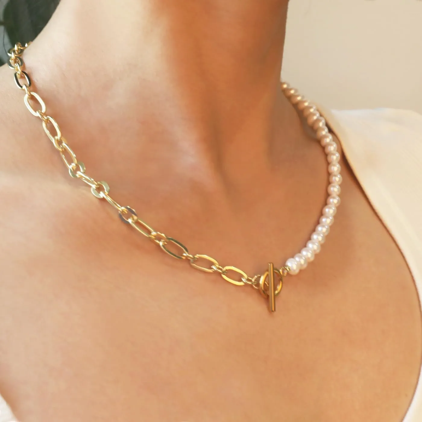 Pearl Necklace for Women Girls, Paper Clip Half Link Cross Disco Ball Pearl Chain Necklaces, Pearl Choker Chunky Necklace Dainty Pearl Chain OT Necklace Fashion Trendy Jewelry Birthday Gifts for Her
