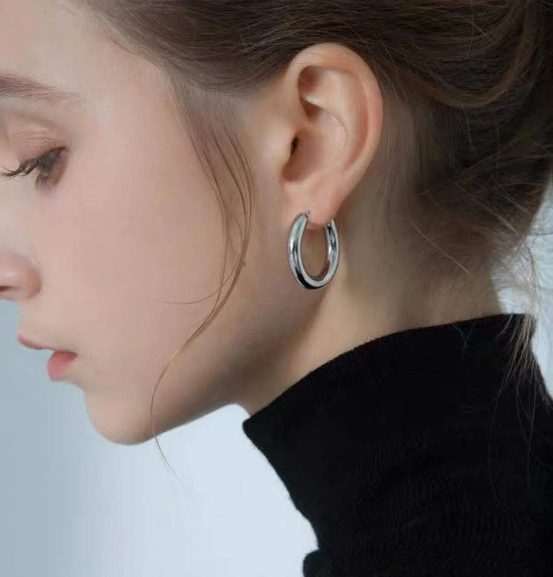 sovesi Chunky Gold Hoop Earrings for Women with 925 Sterling Silver Post, 14K Gold Plated Small Thick Gold Hoops Earrings for Women