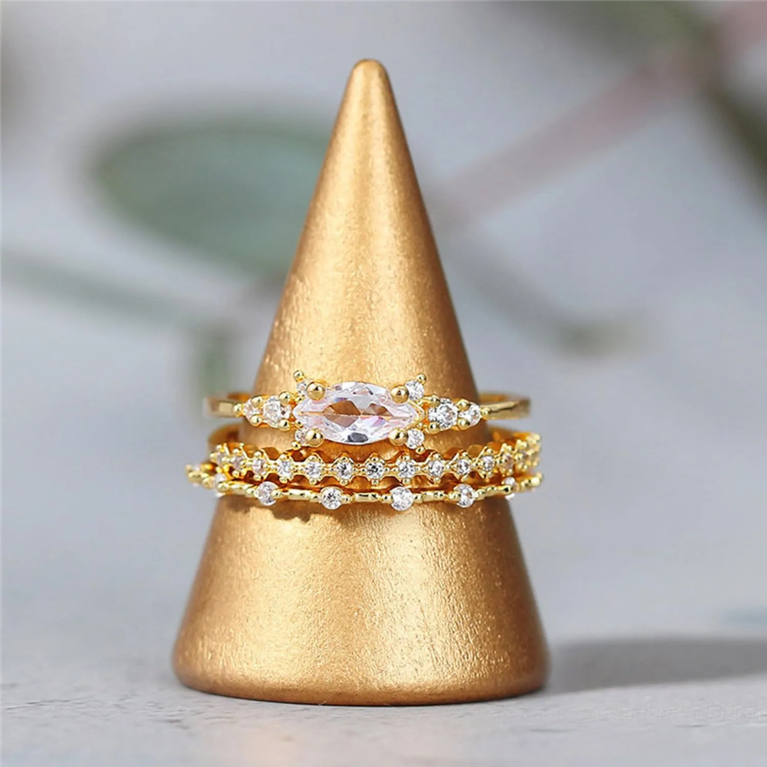 Stackable Gold Rings Set for Womem Dainty 14K Gold Plated Non Tarnish Stackable Rings Cubic Zirconia Stacking Ring for Size 6-10 Wedding Rings for Women Aesthetic Jewelry Gifts