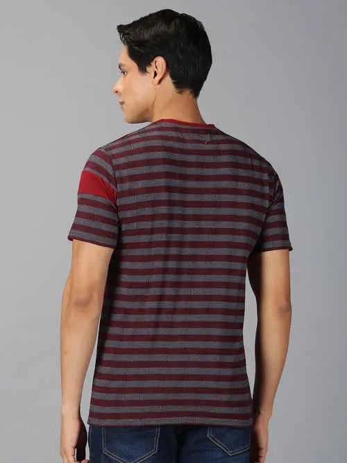 UrGear Striped Men Round Neck Maroon T-shirt