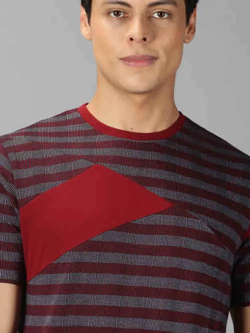 UrGear Striped Men Round Neck Maroon T-shirt