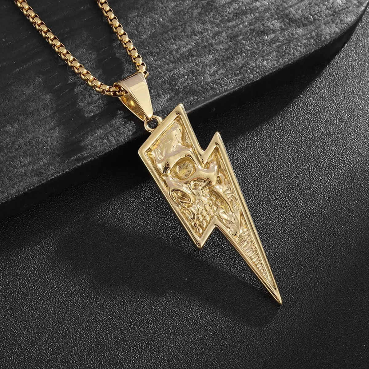 Vintage Carved Skull Lightning Bolt Cool Punk Pendant Necklace for Men,18K Gold Plated/Silver Stainless Steel Lightning Skeleton Flash Charm Necklace Anime Biker Goth Grunge Jewelry