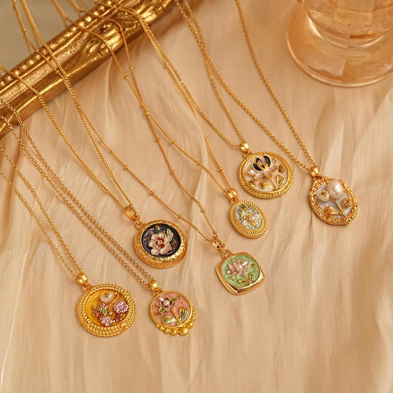 Vintage Necklace Monet Flower Green Oil Painting Style Pendant Necklaces for Women