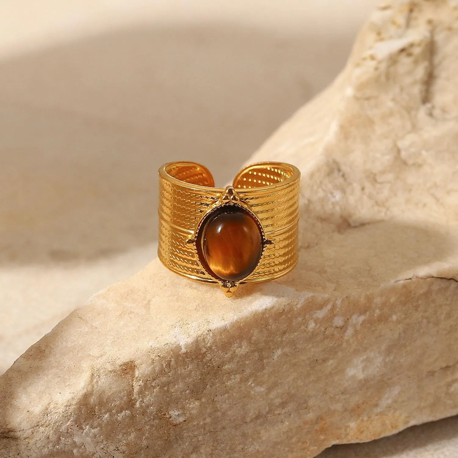 Western Captivating Tiger's Eye Stone Ring, 8 * 10mm Oval Gemstone 18K Gold Plated Stack Wide Ribbed Texture Band Statement Ring for Women Size 8