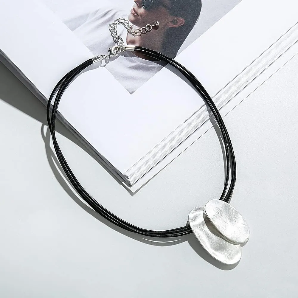 Z&R RETRO Chic Gold Leather Cord Necklace with Large Floral Pendant and Pearl Centerpiece  Graceful, Unique, and Stylish Jewelry for Casual and Formal Elegance