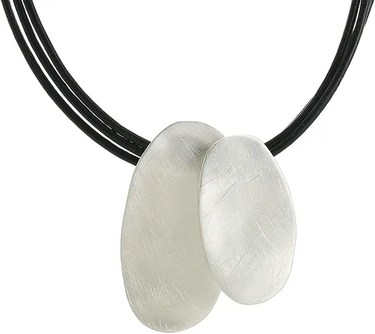 Z&R RETRO Chic Gold Leather Cord Necklace with Large Floral Pendant and Pearl Centerpiece  Graceful, Unique, and Stylish Jewelry for Casual and Formal Elegance
